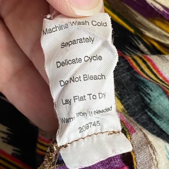 CAbi Ikat Bella Mini Skirt Style #359 Size Medium - Picture 8 of 9